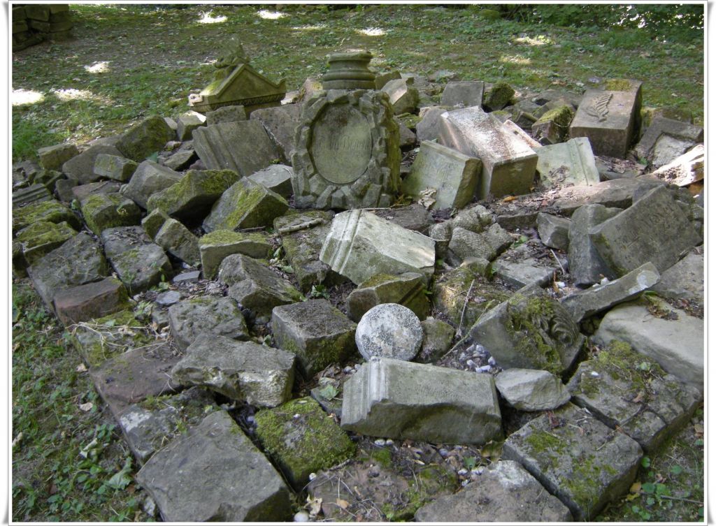 Der Friedhof von Saarburg Jüdische Friedhöfe in Deutschland und